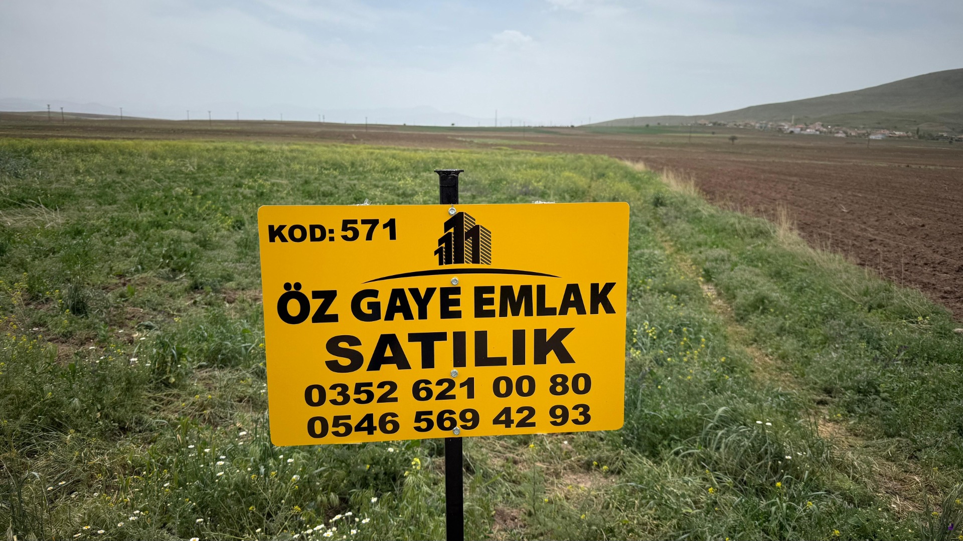 KAYSERİ DEVELİ AYVAZHACI MAHALLESİNDE SATILIK TARLA